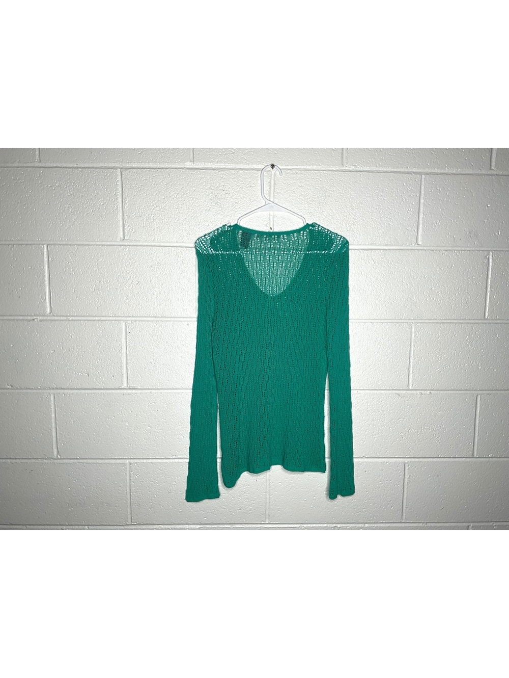 < Liz Claiborne Green Open-Knit Bell Sleeve Sweater > - Picture 4 of 5